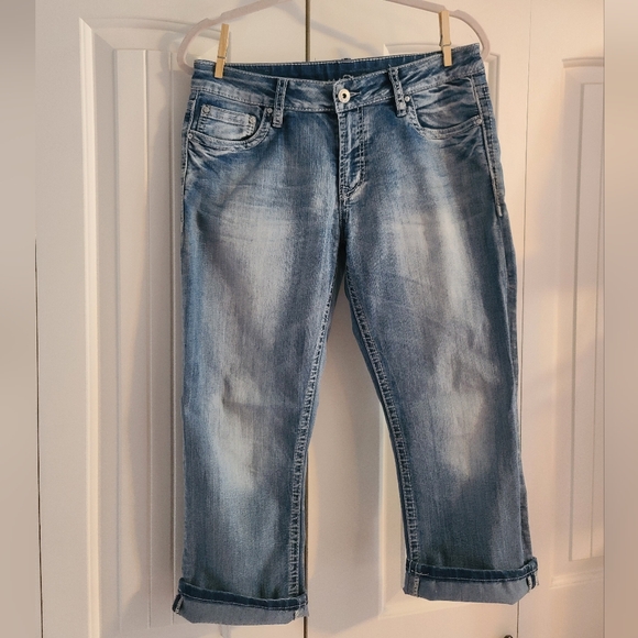 Capri Jeans Size 10 - Picture 2 of 3